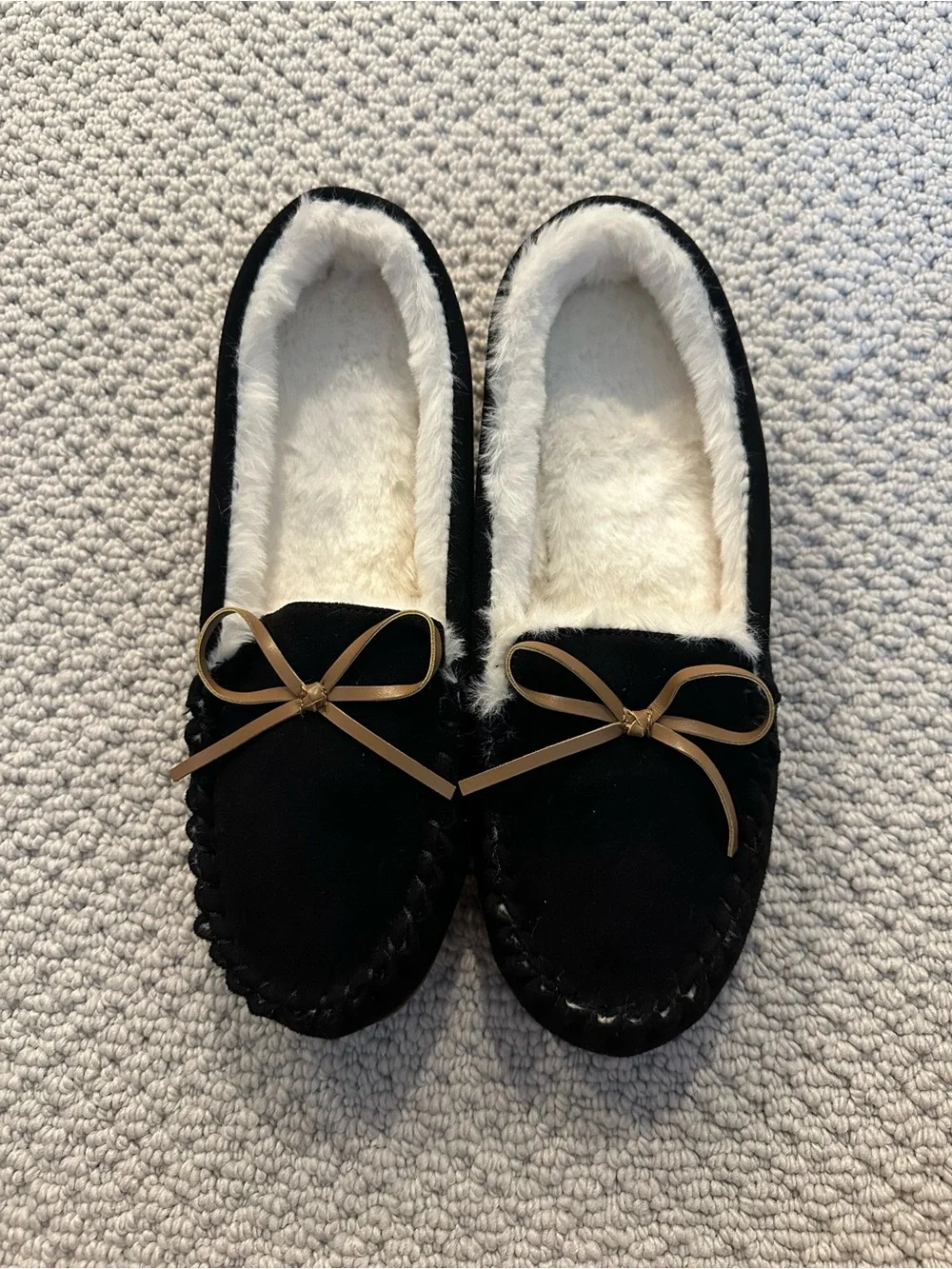 Black Faux-Fur Lined Women's Moccasin Slippers - Picture 1 of 2